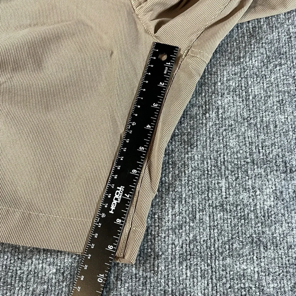 The North Face Rockaway Shorts Mens 38 Beige Hiking‎ Shorts
